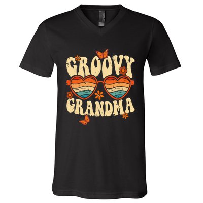 Retro Groovy Grandma 70s Aesthetic 1970's Mother's Day V-Neck T-Shirt