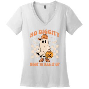 Retro Groovy Halloween Ghost No Diggity Bout To Bag It Up Gift Women's V-Neck T-Shirt