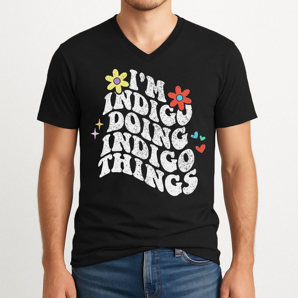 Retro Groovy Im Indigo Doing Indigo Things Funny Mothers Day V-Neck T-Shirt