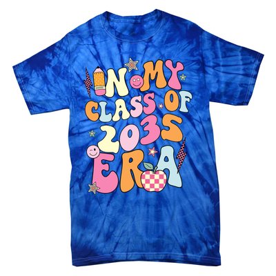 Retro Groovy In My Class Of 2035 Era Class Of 2035 Graduate Cool Gift Tie-Dye T-Shirt