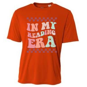 Retro Groovy In My Reading Era Book Lovers Book Reader Gift Cooling Performance Crew T-Shirt