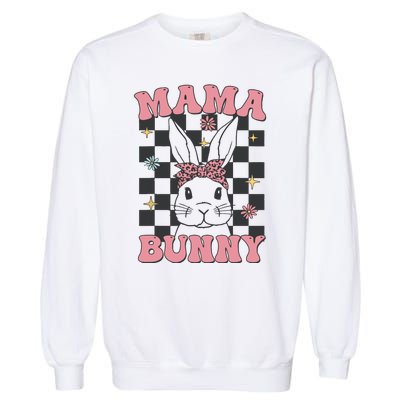 Retro Groovy Mama Bunny Matching Family Easter Mom Mother Garment-Dyed Sweatshirt