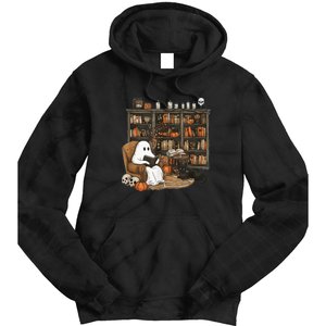 Retro Ghost Reading Books Librarian Ghost Halloween Tie Dye Hoodie