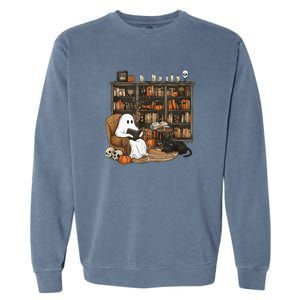 Retro Ghost Reading Books Librarian Ghost Halloween Garment-Dyed Sweatshirt