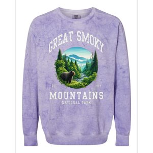 Retro Great Smoky Mountains National Park Women Hiking Colorblast Crewneck Sweatshirt