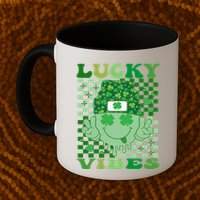 Retro Groovy St Patricks Day Lucky Vibes Hippie Smile Face Gift Mug