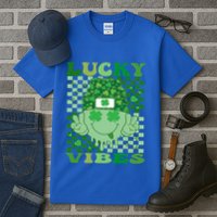 Retro Groovy St Patricks Day Lucky Vibes Hippie Smile Face Gift Tall T-Shirt