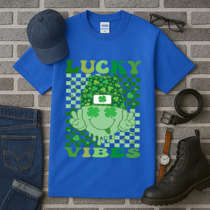 Retro Groovy St Patricks Day Lucky Vibes Hippie Smile Face Gift Tall T-Shirt