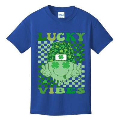 Retro Groovy St Patricks Day Lucky Vibes Hippie Smile Face Gift Kids T-Shirt