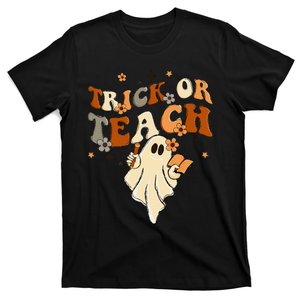 Retro Groovy Trick Or Teach Teacher Halloween Costume T-Shirt