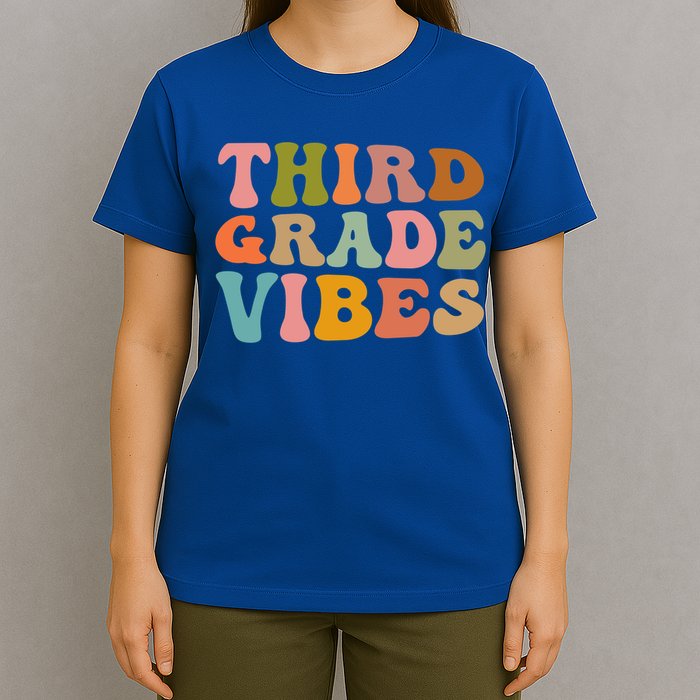 Retro Groovy Third Grade Vibes 3Rd Grade First Day Of School Gift T-Shirt