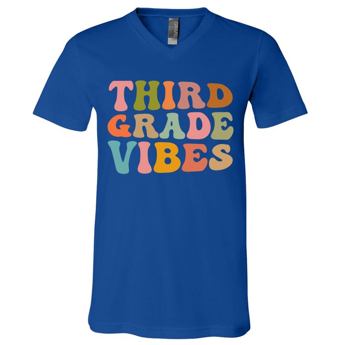 Retro Groovy Third Grade Vibes 3Rd Grade First Day Of School Gift V-Neck T-Shirt