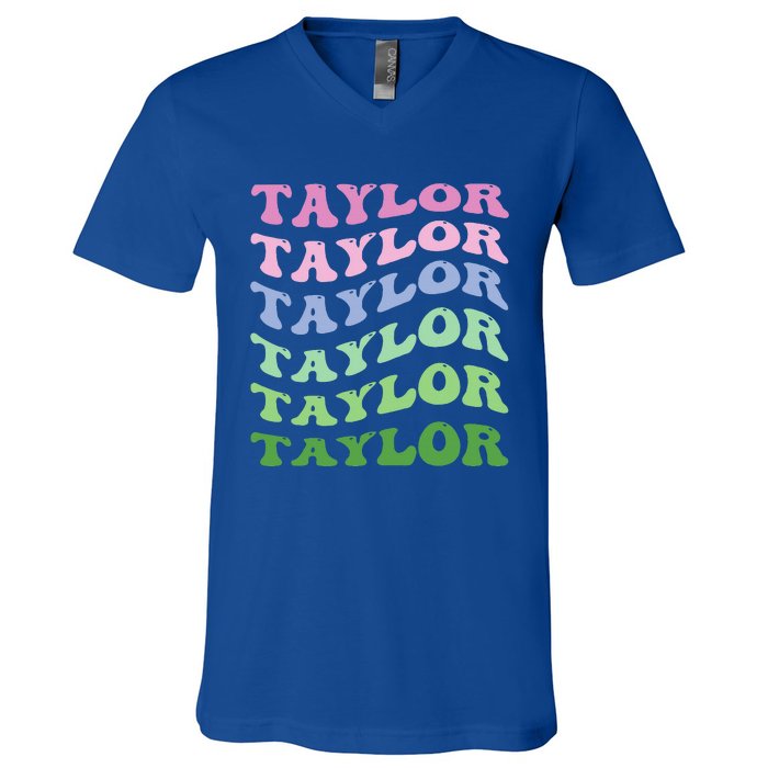 Retro Groovy T.AYLOR First Name Personalized Birthday V-Neck T-Shirt