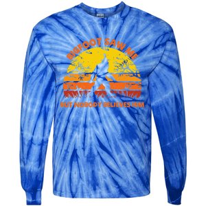 Retro Halloween Bigfoot Saw Me But Nobody Believes Him Tie-Dye Long Sleeve Shirt