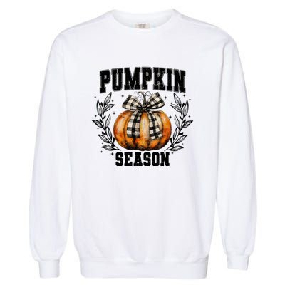 Retro Halloween Coquette Bow Pumpkin Season Garment-Dyed Sweatshirt