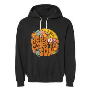 Retro Here Comes The Sun Floral Summer Family Vacation Happy Garment-Dyed Fleece Hoodie