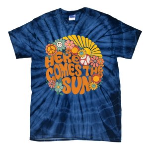 Retro Here Comes The Sun Floral Summer Family Vacation Happy Tie-Dye T-Shirt