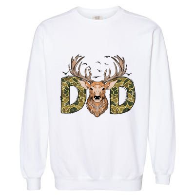 Retro Hunter Dad Deer Hunting Garment-Dyed Sweatshirt