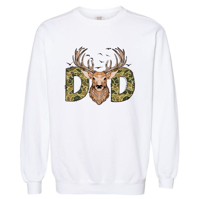 Retro Hunter Dad Deer Hunting Garment-Dyed Sweatshirt