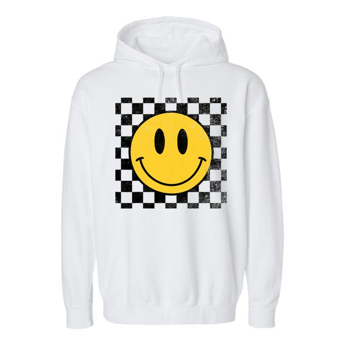 Retro Happy Face 70s Distressed Checkered Pattern Smile Face Garment-Dyed Fleece Hoodie