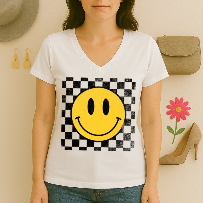 Retro Happy Face 70s Distressed Checkered Pattern Smile Face Women's V-Neck T-Shirt