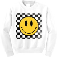 Retro Happy Face 70s Distressed Checkered Pattern Smile Face Kids Sweatshirt