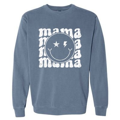 Retro Happy Face Mama Groovy Trendy New Mom Smile Face Garment-Dyed Sweatshirt