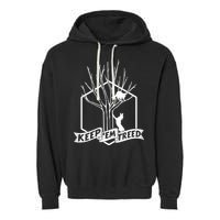 Raccoon Hunting Keep Em' Treed Vinatage Hunting Gear Meaningful Gift Garment-Dyed Fleece Hoodie