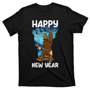 Retro Happy New Year 2025 Bigfoot Lovers New Years Eve Party T-Shirt