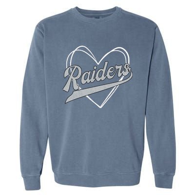 Raiders Heart Name Vintage Retro Gift Boy Girl Garment-Dyed Sweatshirt