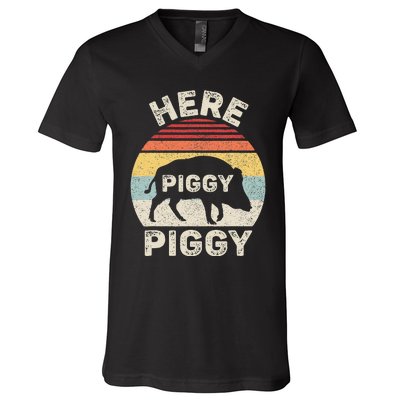 Retro Here Piggy Piggy Boar Hunting Pig Hog Hunter V-Neck T-Shirt