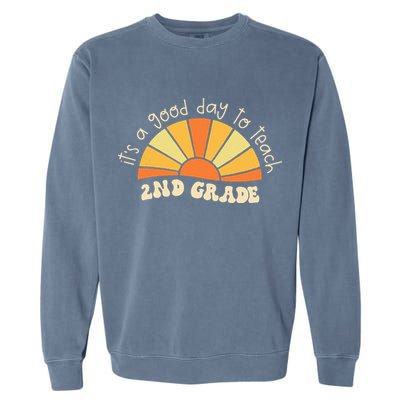 Retro Its Good Day To Teach 2nd Grade Teacher Back To School Garment-Dyed Sweatshirt