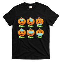Right And Wrong Way To Wear Masks Pumpkins T-Shirt