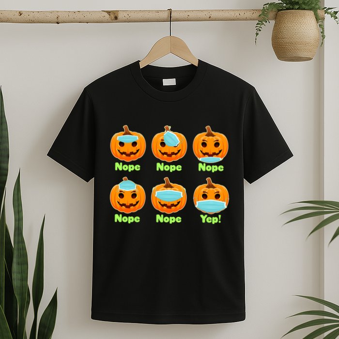 Right And Wrong Way To Wear Masks Pumpkins T-Shirt