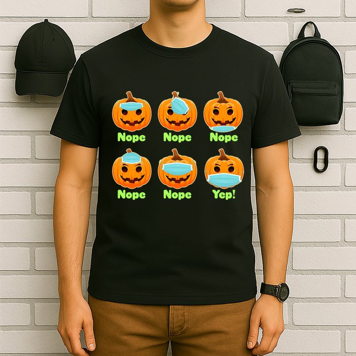Right And Wrong Way To Wear Masks Pumpkins T-Shirt
