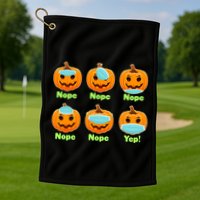Right And Wrong Way To Wear Masks Pumpkins Golf Towel