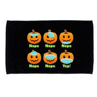 Right And Wrong Way To Wear Masks Pumpkins Microfiber Hand Towel