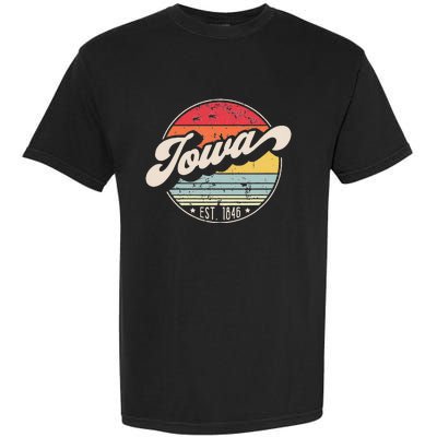 Retro Iowa Home State IA Cool 70s Style Sunset Garment-Dyed Heavyweight T-Shirt