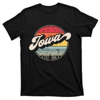 Retro Iowa Home State IA Cool 70s Style Sunset T-Shirt