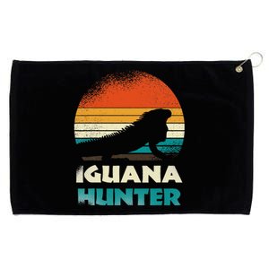 Retro Iguana Hunter Grommeted Golf Towel