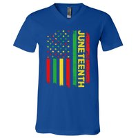 Retro Juneteenth American Flag June 19 1865 African American Meaningful Gift V-Neck T-Shirt