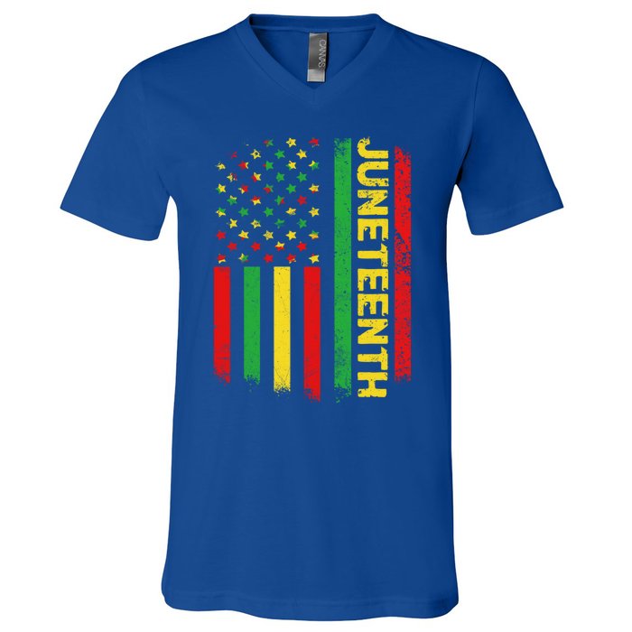 Retro Juneteenth American Flag June 19 1865 African American Meaningful Gift V-Neck T-Shirt