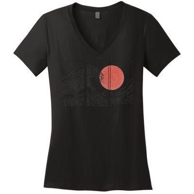 Retro Japanese Japan Flag Great Wave Outline Graphic Women's V-Neck T-Shirt