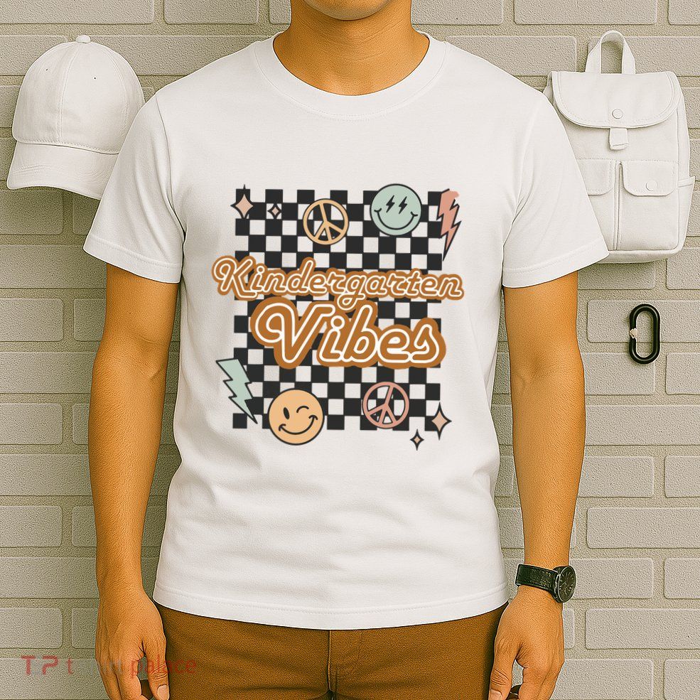Retro Kindergarten First Day Of School T-Shirt