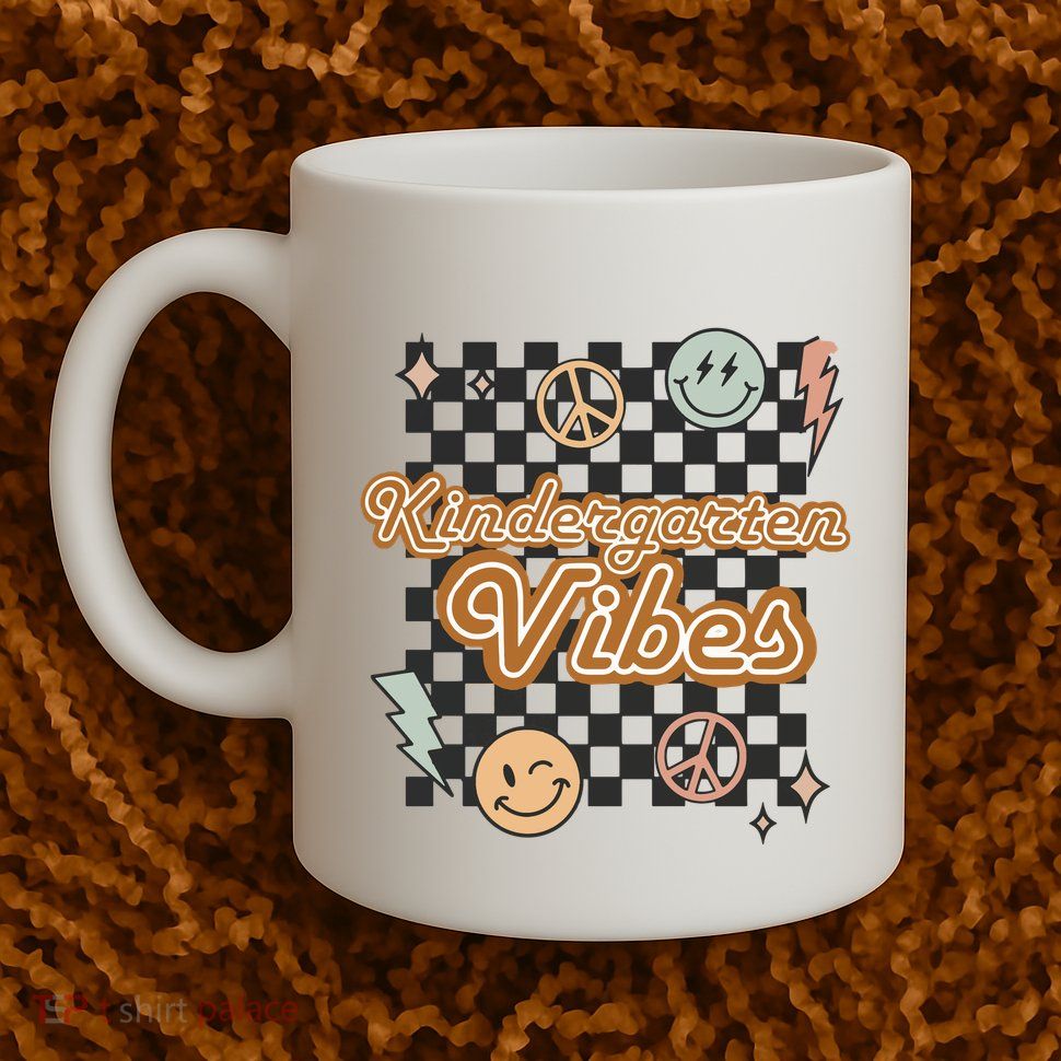 Retro Kindergarten First Day Of School Mug