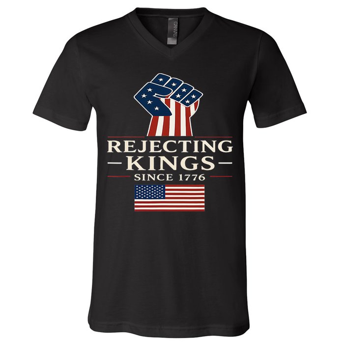 Rejecting Kings Since 1776 Hand Grip Design V-Neck T-Shirt