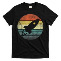 Rocket Launch Astronomy Funny Retro Rocket Space Ship T-Shirt