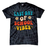 Retro Last Day Of School Schools Out Summer Teacher Tie-Dye T-Shirt