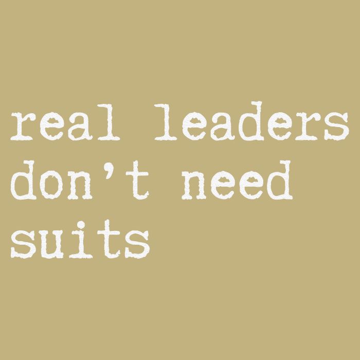 Real Leaders Dont Need Suits Support Ukraine T-Shirt