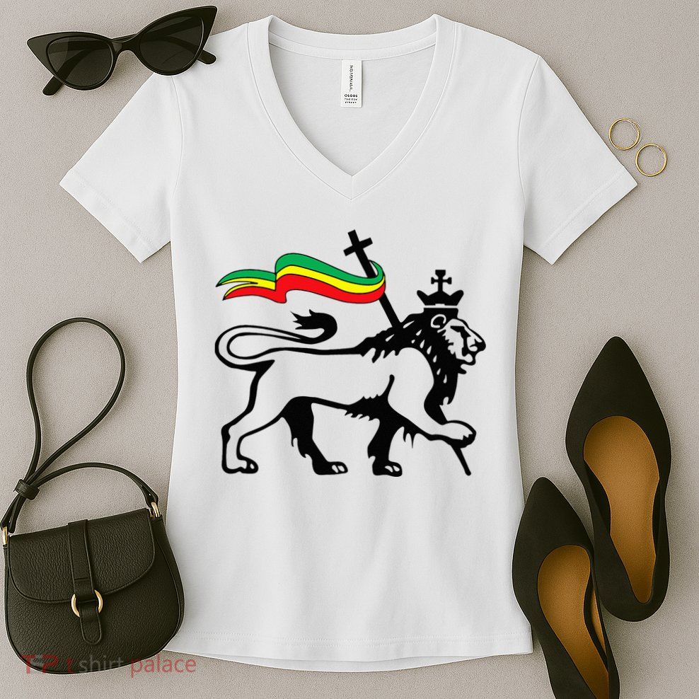 Rasta Lion Of Judah Rastafarian Reggae Lion And Christian Women's V-Neck T-Shirt